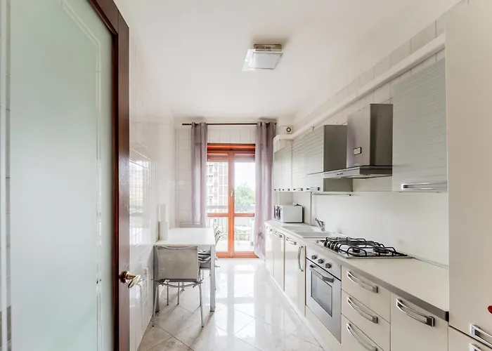 Miranda - Apartament In Mestre With Balcony!