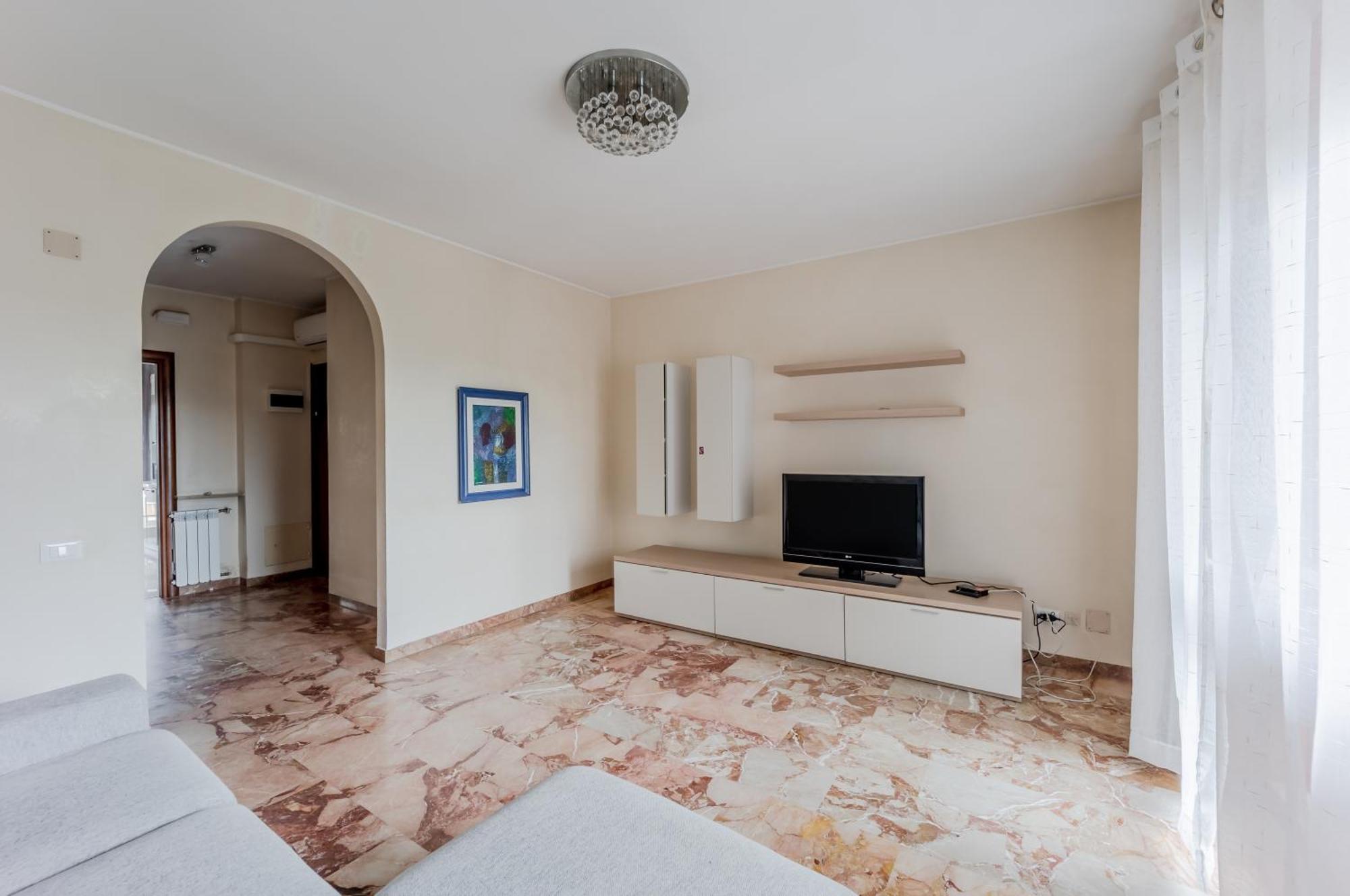 Miranda - In Mestre With Balcony! Appartement Marghera